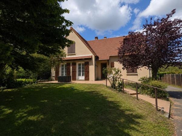 Maison à vendre 199 900 € Montgivray 6 p 159 m² DPE D