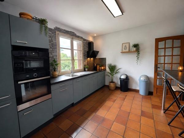 Maison à vendre 199 900 € Montgivray 6 p 159 m² DPE D