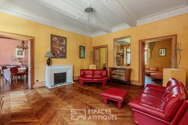 Maison de maître début XIXe siècle à réinterpréter avec ses dépendances