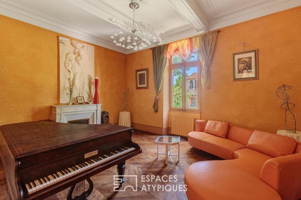 Maison de maître début XIXe siècle à réinterpréter avec ses dépendances