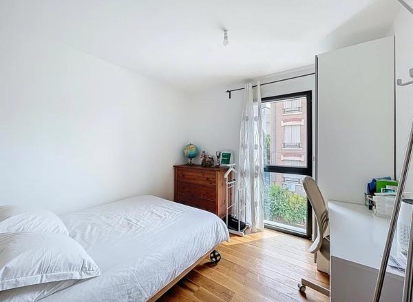 Maison Familiale, Alliance parfaite entre modernité, calme et verdure.