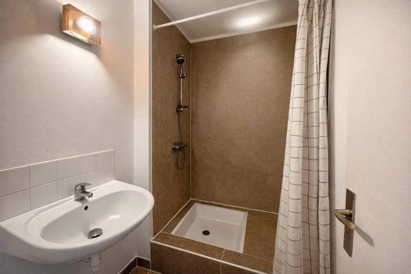 PARIS 15e – BEAUGRENELLE – VUE SEINE & TOUR EIFFEL – 95 m² – 4 PIÈCES – ÉTAGE ÉLEVÉ – PARKING