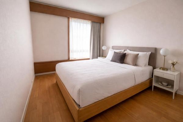 PARIS 15e – BEAUGRENELLE – VUE SEINE & TOUR EIFFEL – 95 m² – 4 PIÈCES – ÉTAGE ÉLEVÉ – PARKING