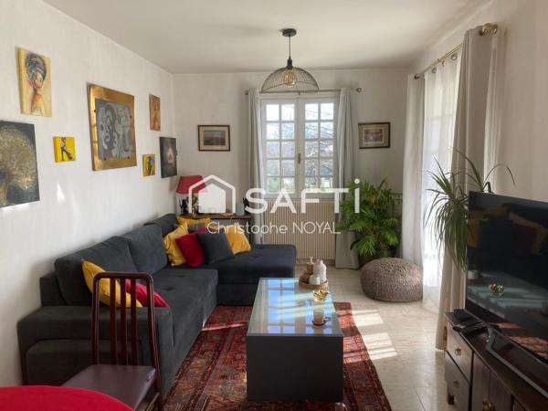 BELLE MAISON DE VILLE