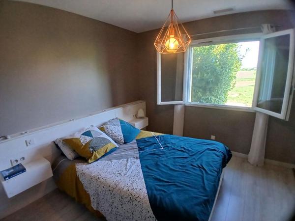Maison de 115m², 6 pièces piscine et panneaux photovoltaïques