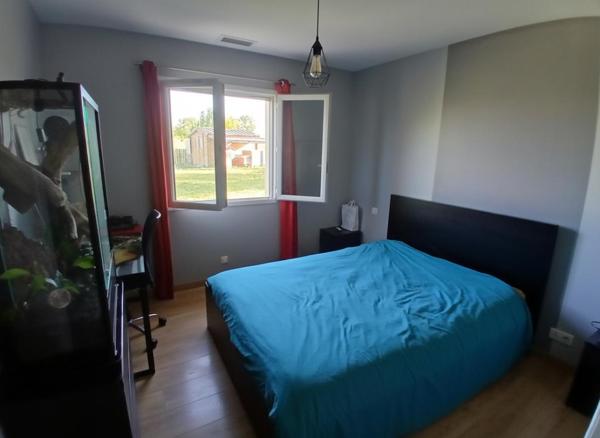 Maison de 115m², 6 pièces piscine et panneaux photovoltaïques