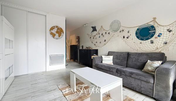 Un cocon de plain-pied avec terrasse et parking sur le port de St-Cyprien