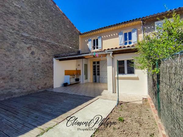Capendu - Maison de caractère 136 m² avec double garage et jardin