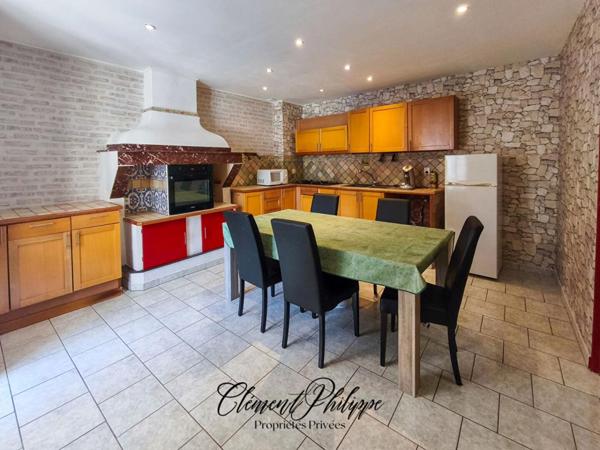 Capendu - Maison de caractère 136 m² avec double garage et jardin