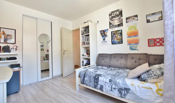 APPARTEMENT DUPLEX T4 AVEC TERRASSE ET BALCON