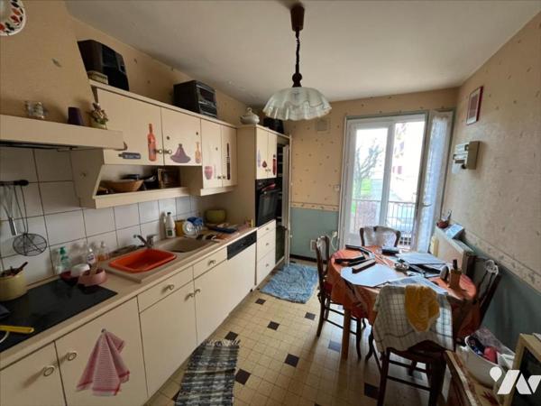 GUILHERAND GRANGES - APPARTEMENT TYPE III 77 m² avec garage 155 000 € charge vendeur