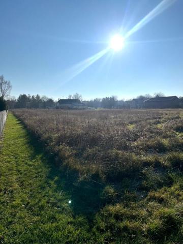 Terrain Viabilisé 1700 m2, Les Grandes Chapelles