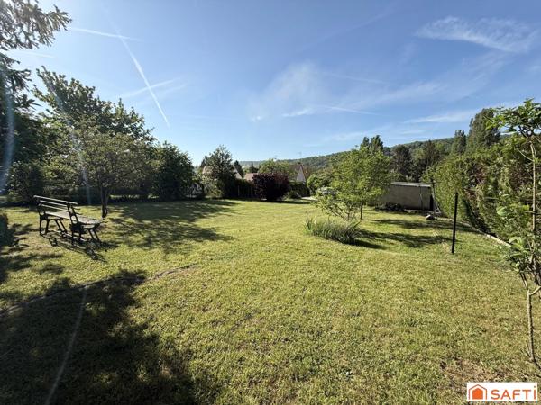Belle Maison sans vis à vis avec un magnifique terrain