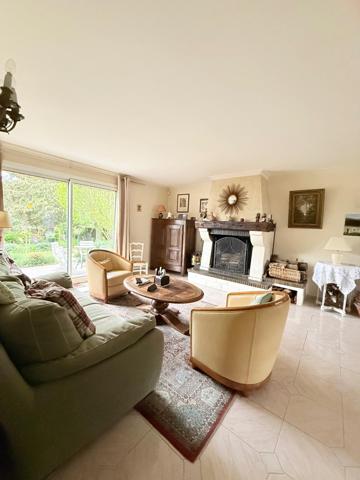Belle Maison sans vis à vis avec un magnifique terrain