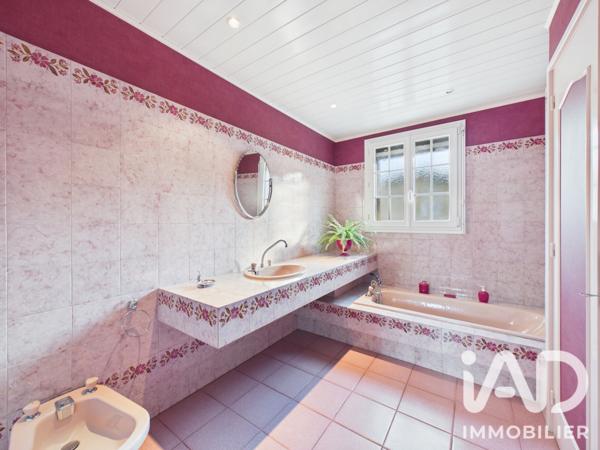 Maison à vendre 6 pièces 142 m² Saint-André-les-Vergers
