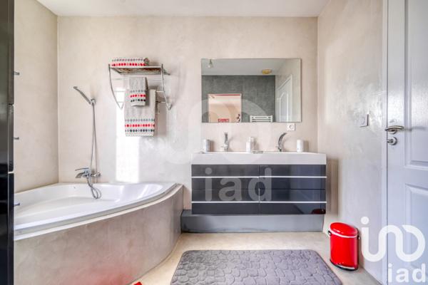 Maison à vendre 6 pièces 150 m² Chessy