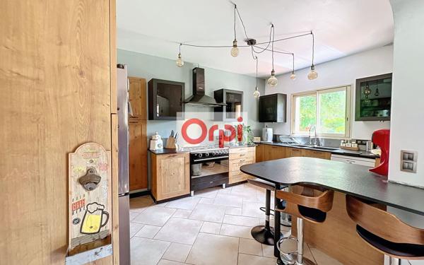 Maison à vendre    6 pièces •  Porto-Vecchio