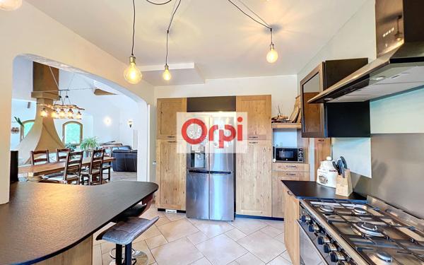 Maison à vendre    6 pièces •  Porto-Vecchio