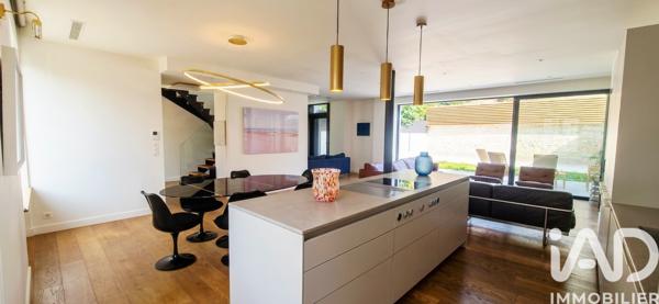 Maison à vendre 5 pièces 215,48 m² Périgueux