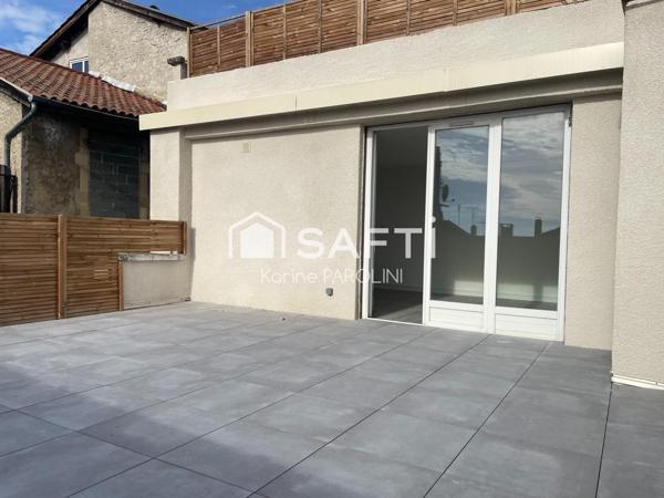 T2 rénové avec terrasse – La Côte-Saint-André