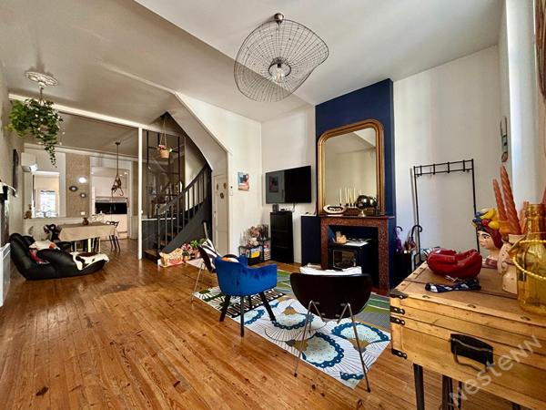 Maison de ville 5 pièces à louer meublée à Agen avec piscine et terrasse