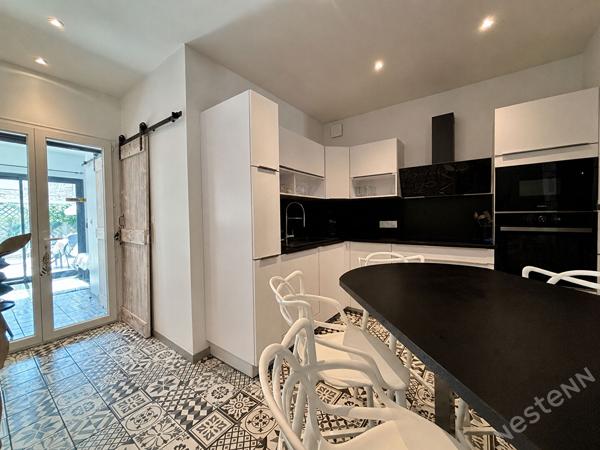 Maison de ville 5 pièces à louer meublée à Agen avec piscine et terrasse