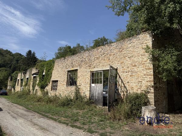 Local de stockage et ancienne usine