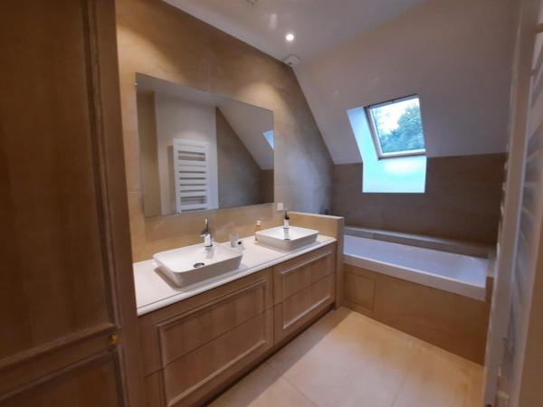 Maison T4 à louer Bruz - 144 m² (réf : 391419)