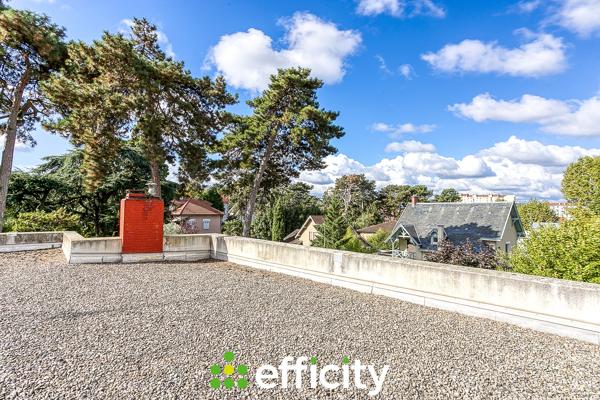 Maison
         7 pièces
        - 189 m² Exclusivité 900 000 €*