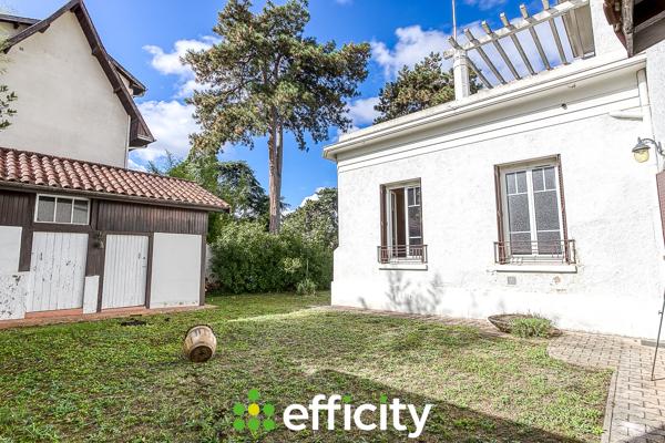 Maison
         7 pièces
        - 189 m² Exclusivité 900 000 €*