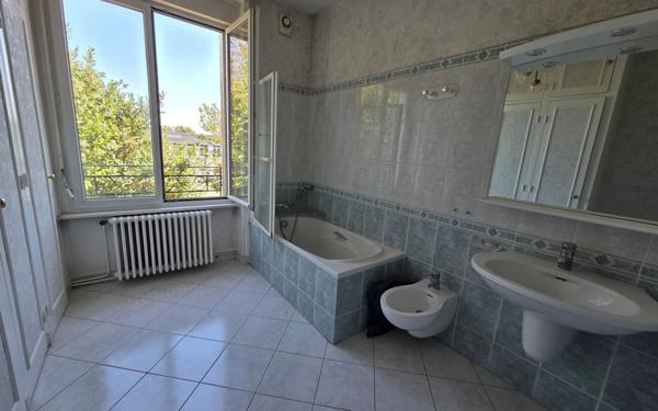 Maison à vendre    5 pièces •  Brest