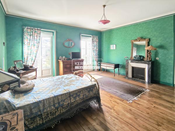 Maison 9 pièces – 243 m² environ à Saint-Aubin-d'Aubigné (ref : 40239)