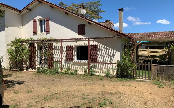 Maison à vendre    8 pièces •  Poyanne