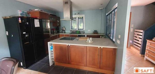 Maison familiale de type 5 avec jardin - CARNOULES