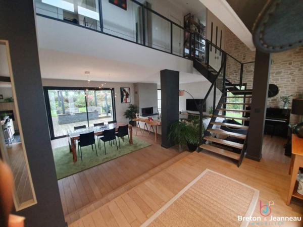 Maison contemporaine à Changé