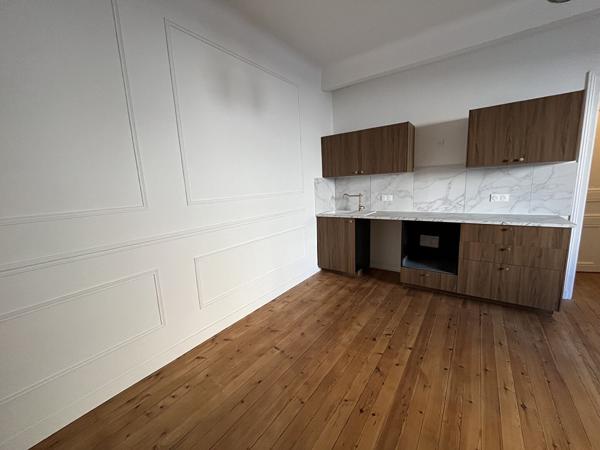 Nantes centre ville T3 rénové 60m2, Nantes 44000
