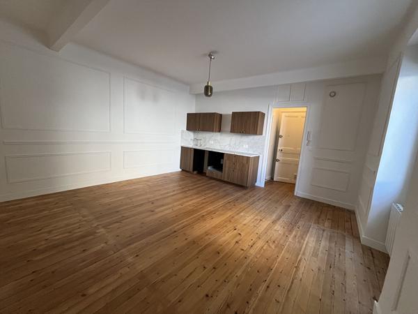 Nantes centre ville T3 rénové 60m2, Nantes 44000