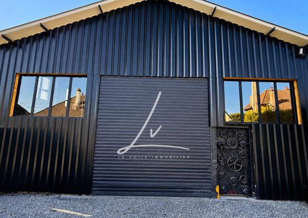 LOCAL D’ACTIVITÉ / SHOWROOM / ATELIER AVEC LOGEMENT