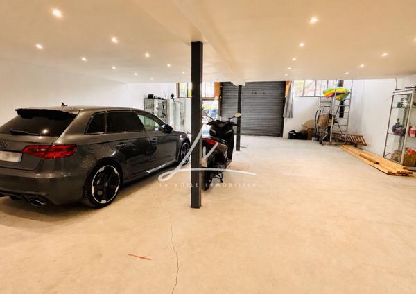 LOCAL D’ACTIVITÉ / SHOWROOM / ATELIER AVEC LOGEMENT