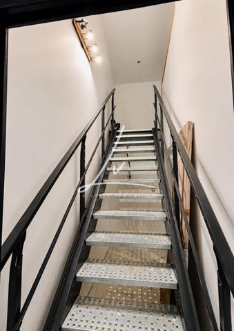 LOCAL D’ACTIVITÉ / SHOWROOM / ATELIER AVEC LOGEMENT