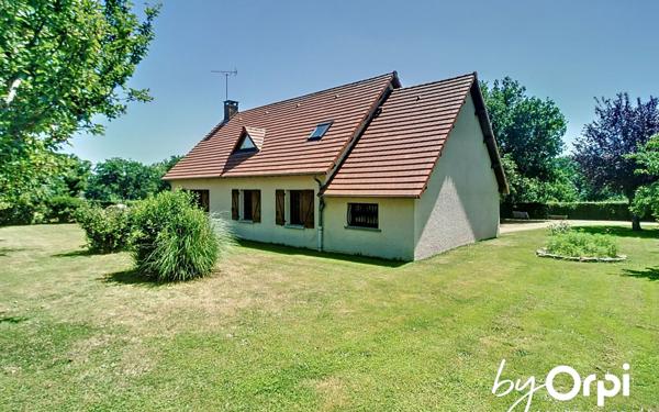 Maison à vendre    4 pièces •  Néris-les-Bains