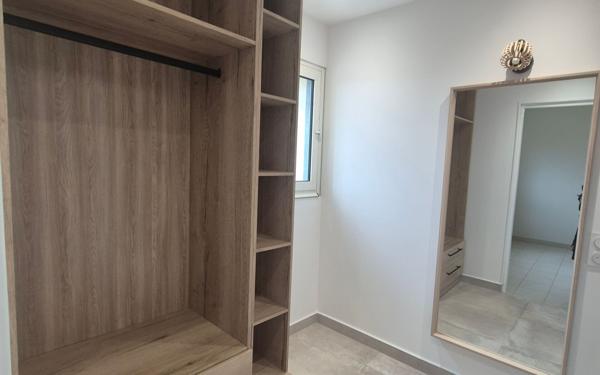 Maison à louer    7 pièces •  Saint-Just-d'Ardèche