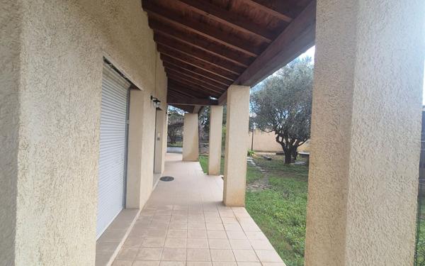 Maison à louer    7 pièces •  Saint-Just-d'Ardèche