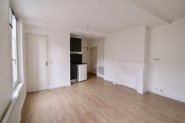 A LOUER - Caen hyper-centre ville STUDIO 20m2
