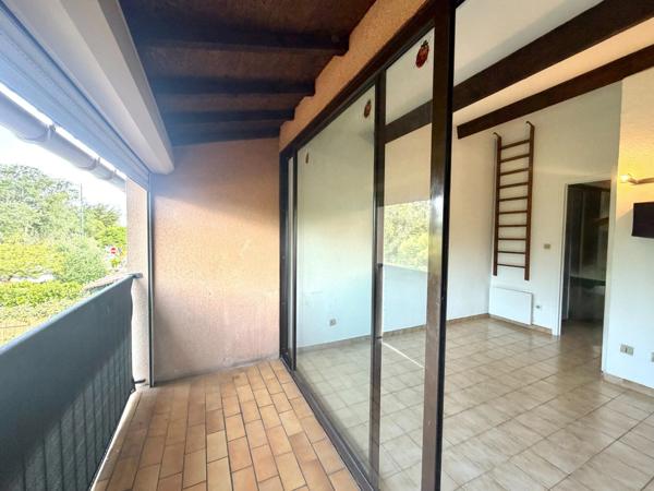 STUDIO CLIMATISÉ AVEC BALCON ET PARKING  AIGUES MORTES