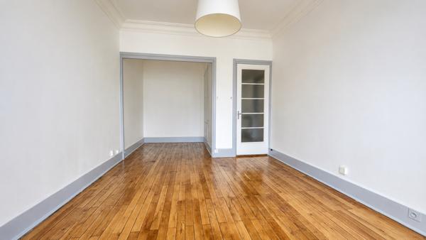 Appartement
         2 pièces
        - 53 m² Exclusivité 199 500 € *