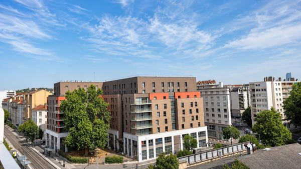 Appartement
         2 pièces
        - 53 m² Exclusivité 199 500 € *