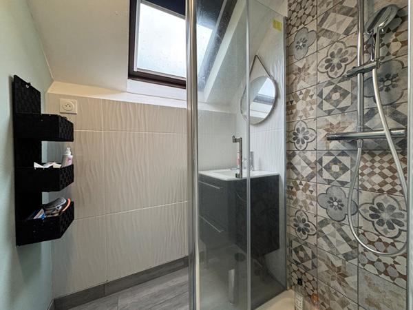 Superbe maison à Razac-sur-l'Isle, type 6, Piscine et Jardin de 1446 m²