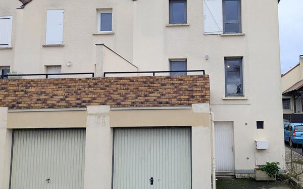 Maison à vendre    4 pièces • 111,61 m2 Saint-Thibault-des-Vignes