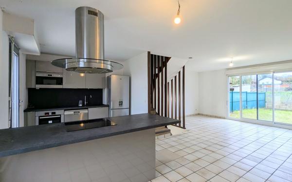 Maison à vendre    4 pièces • 111,61 m2 Saint-Thibault-des-Vignes